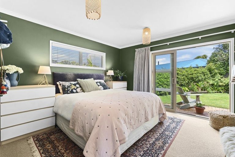 Photo of property in 18a Russell Drive, Oakura, 4314