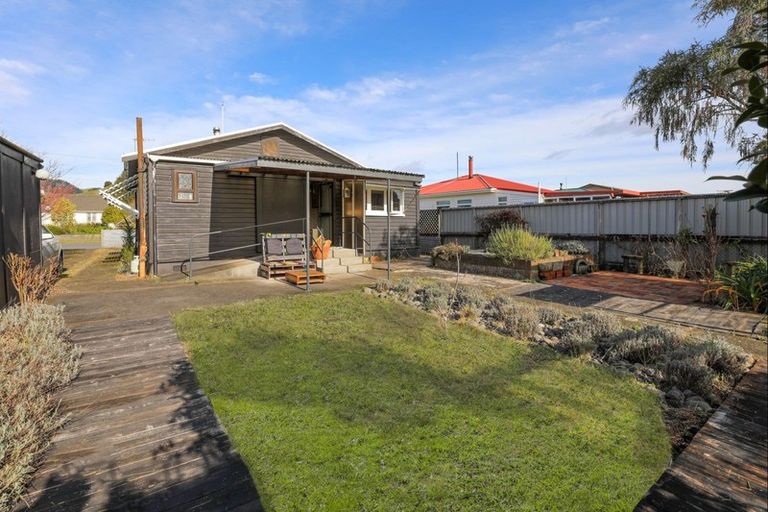 Photo of property in 12 Ngatai Street, Taumarunui, 3920
