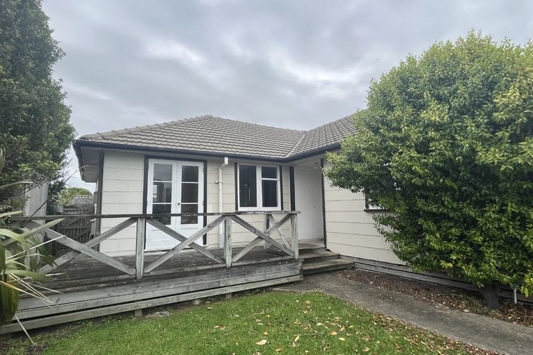 Photo of property in 6 Ayr Place, Hokowhitu, Palmerston North, 4410
