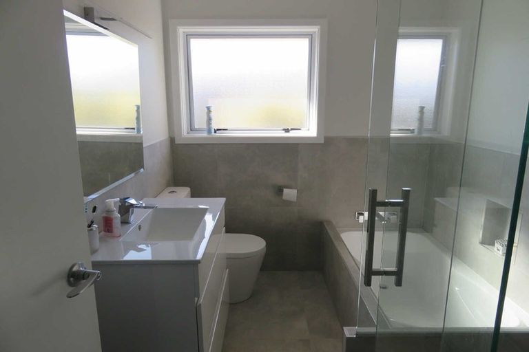 Photo of property in 16 Cam Place, Harewood, Christchurch, 8051