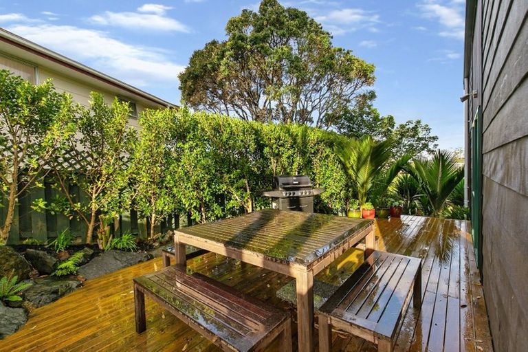 Photo of property in 2/9 Park Hill Road, Birkenhead, Auckland, 0626
