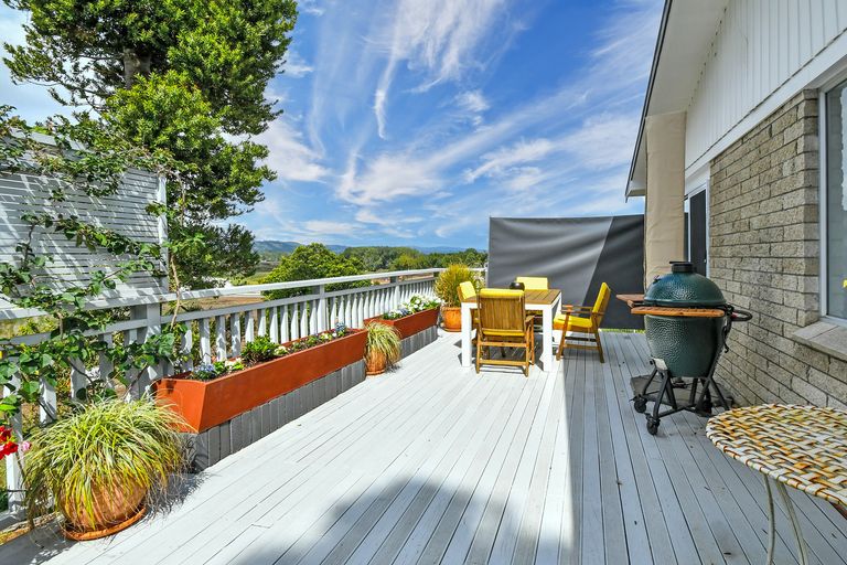 Photo of property in 19 Hazeldene Place, Opaheke, Papakura, 2113