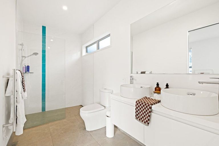 Photo of property in 6 Wendy Hood Way, Snells Beach, 0920