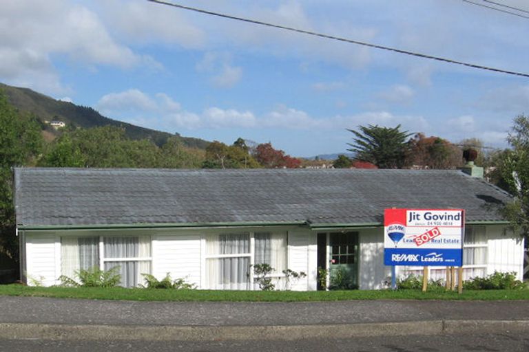 Photo of property in 28 Tilbury Street, Fairfield, Lower Hutt, 5011