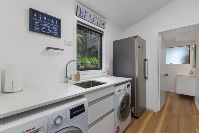 Photo of property in 19 Te Kahikatoa Peninsula Road, Kaeo, 0478