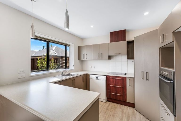 Photo of property in 24b Sawyers Arms Road, Northcote, Christchurch, 8052