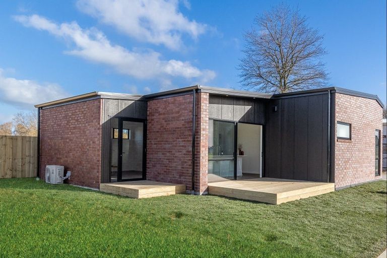 Photo of property in 24 One Haruru Street, Cambridge, 3493