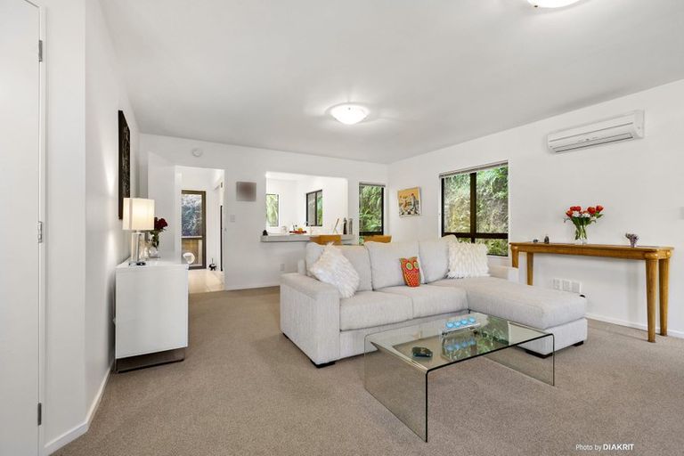 Photo of property in 2b Woodland Road, Johnsonville, Wellington, 6037