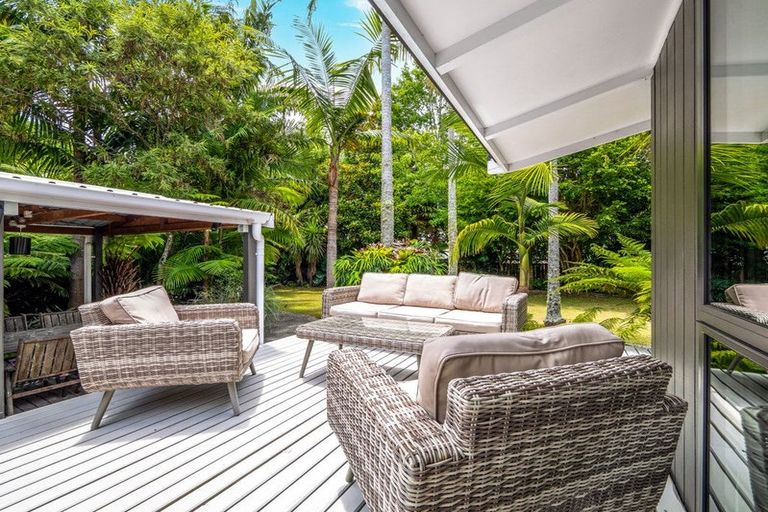 Photo of property in 28 Florance Avenue, Russell, 0202