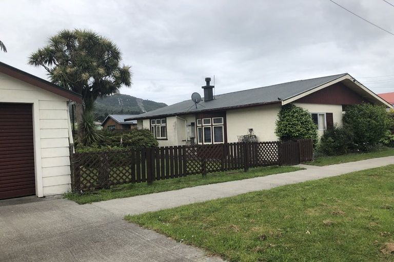 Photo of property in 5 Mcgowan Street, Runanga, 7803