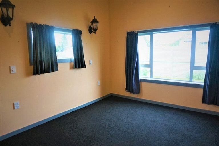 Photo of property in 55 Jenkin Street, Strathern, Invercargill, 9812