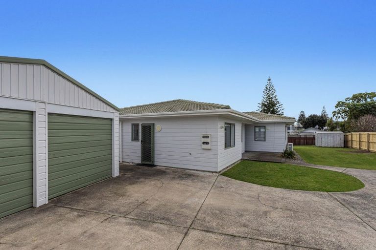 Photo of property in 27 Ohiwa Parade, Ohope, 3121