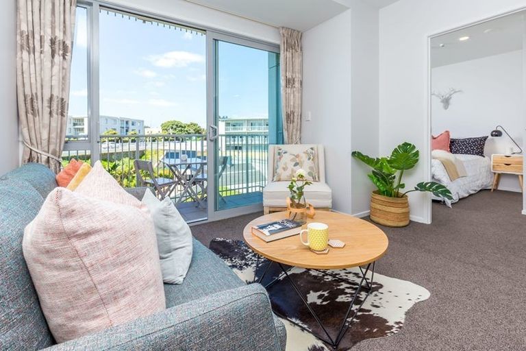 Photo of property in Shoal Haven Apartments, 112a/130 Anzac Street, Takapuna, Auckland, 0622