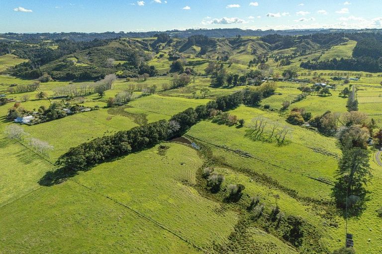 Photo of property in 174 Stoney Creek Road, Kaukapakapa, 0873