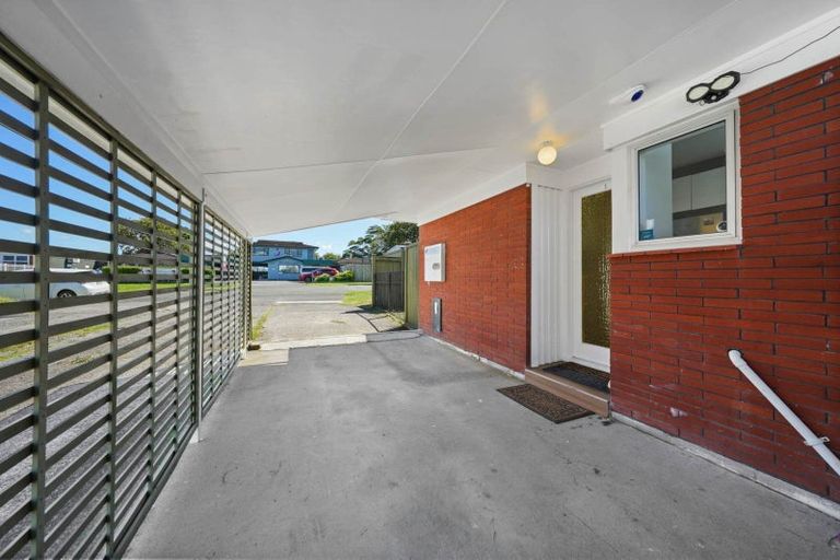 Photo of property in 1/162 Pigeon Mountain Road, Half Moon Bay, Auckland, 2012