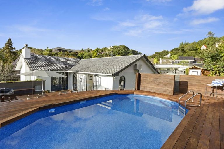 Photo of property in 62 Chatsworth Road, Silverstream, Upper Hutt, 5019
