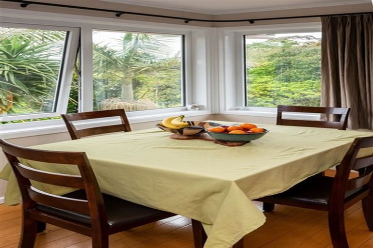 Photo of property in 44 Trelawn Place, Cockle Bay, Auckland, 2014