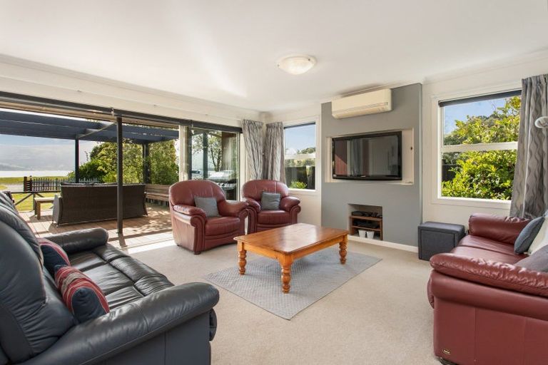Photo of property in 10 Takamatua Beach Road, Takamatua, Akaroa, 7581