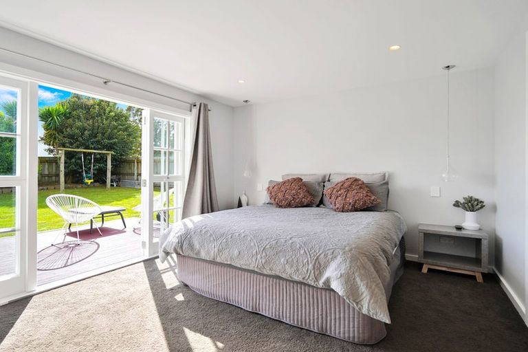 Photo of property in 88 Taikata Road, Te Atatu Peninsula, Auckland, 0610