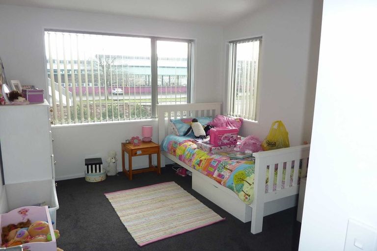 Photo of property in 17 Antrim Street, Sydenham, Christchurch, 8023