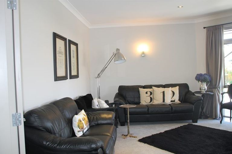 Photo of property in 5 Inverness Drive, Pyes Pa, Tauranga, 3112