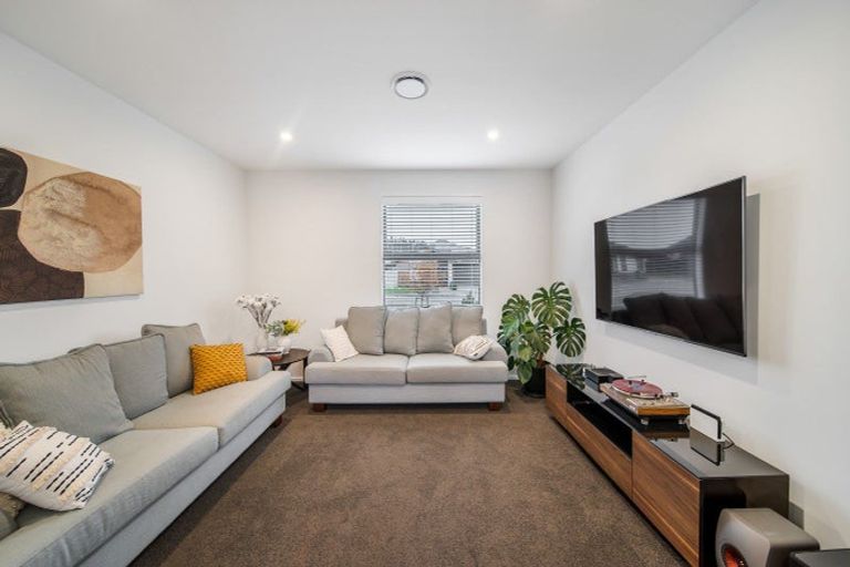 Photo of property in 2 Guyon Street, Marshland, Christchurch, 8083