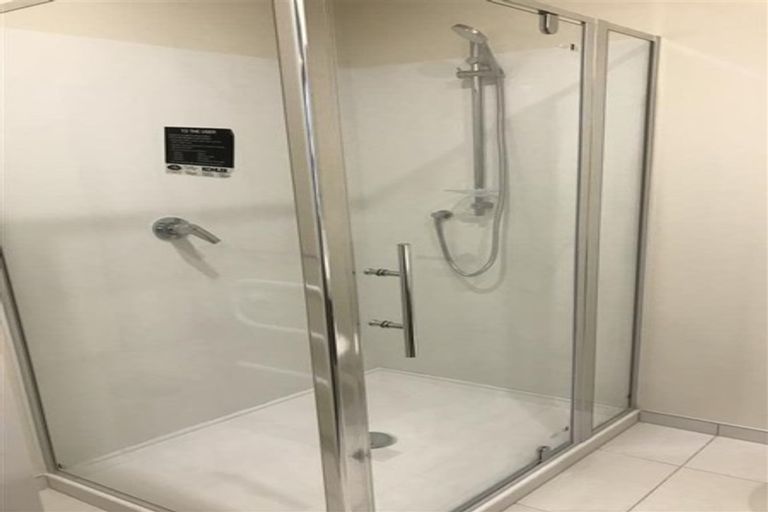 Photo of property in Terrace Garden Apartments, 14b/120 The Terrace, Wellington Central, Wellington, 6011