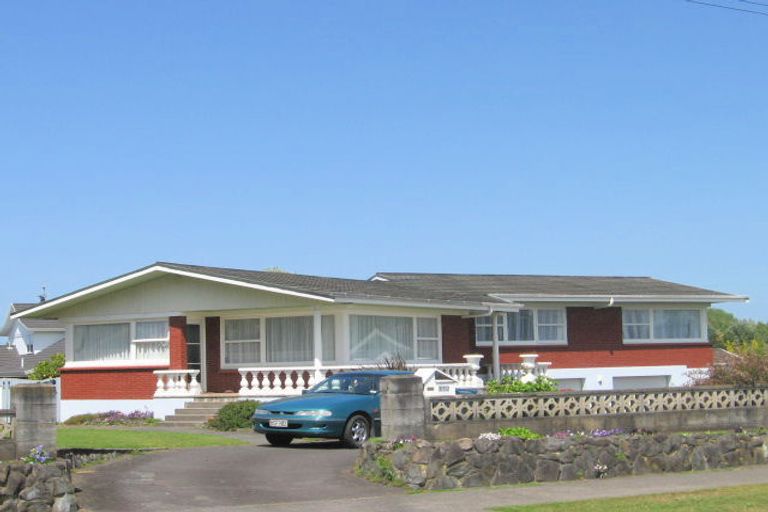 Photo of property in 114 Coronation Road, Morrinsville, 3300
