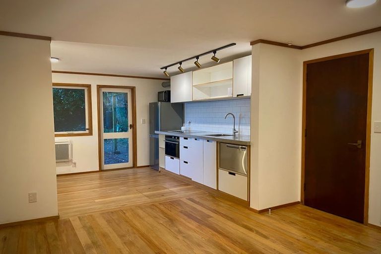 Photo of property in 30 Howard Road, Point Howard, Lower Hutt, 5013