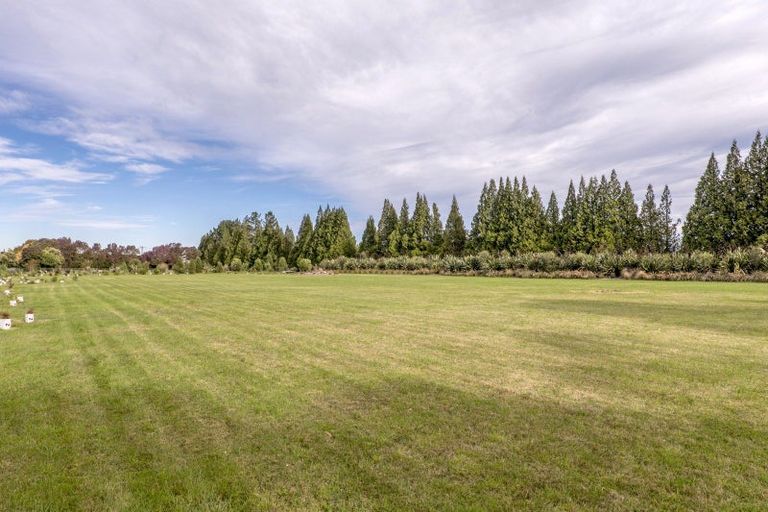 Photo of property in 2 Walford Way, Darfield, 7571