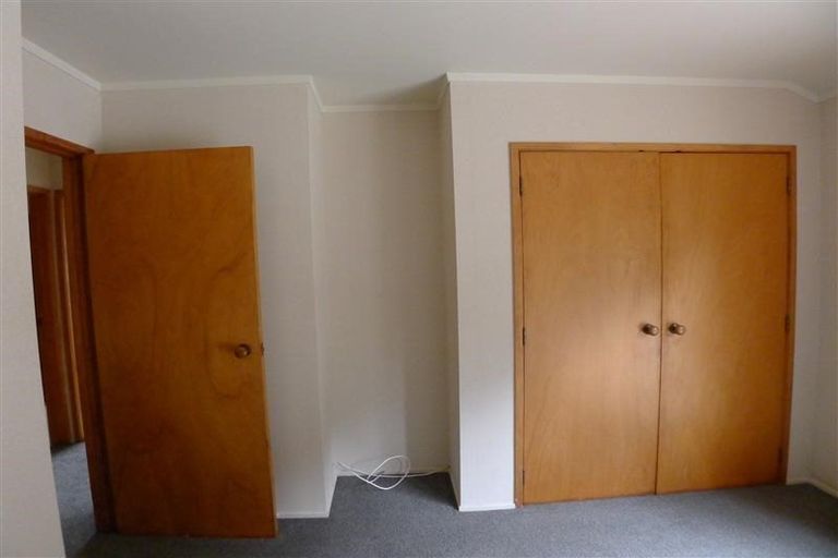 Photo of property in 1/33 Deanna Drive, West Harbour, Auckland, 0618