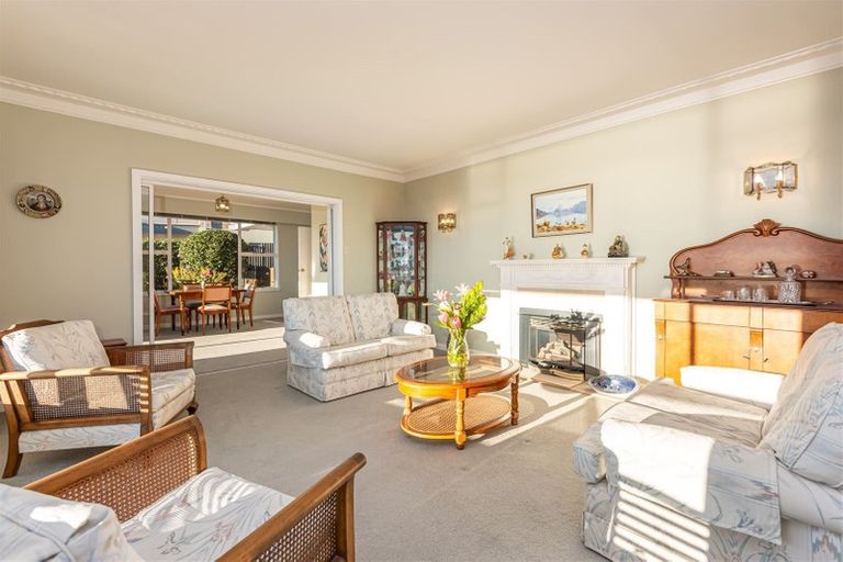 Photo of property in 34 Cannon Hill Crescent, Mount Pleasant, Christchurch, 8081