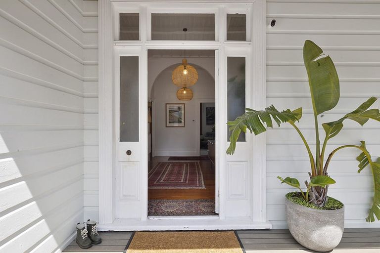 Photo of property in 190 Smart Road, Hillsborough, New Plymouth, 4372