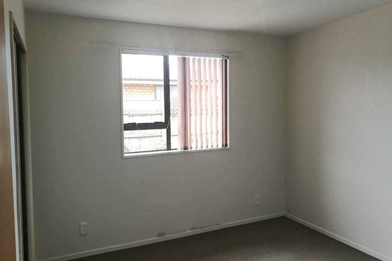 Photo of property in 2/94 Neill Street, Hornby, Christchurch, 8042