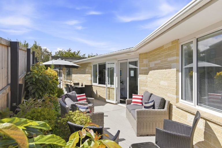 Photo of property in 17 Margaret Road, Raumati Beach, Paraparaumu, 5032