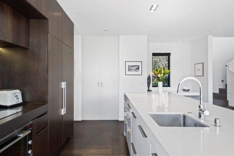 Photo of property in 24a Jacksons Road, Merivale, Christchurch, 8014