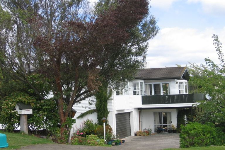 Photo of property in 7 Titoki Avenue, Waipahihi, Taupo, 3330