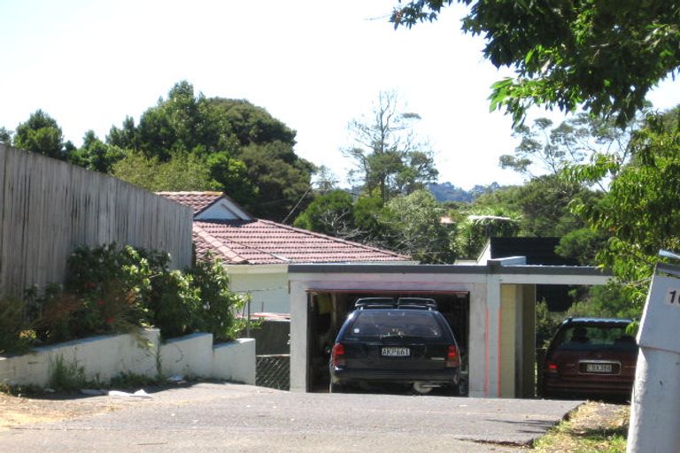 Photo of property in 8 Mirage Place, Beach Haven, Auckland, 0626