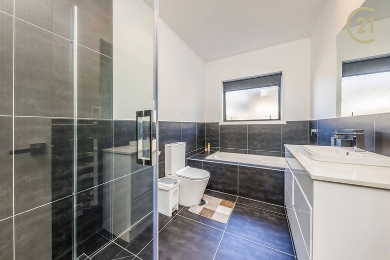 Photo of property in 11 Piripono Crescent, Pukekohe, 2120