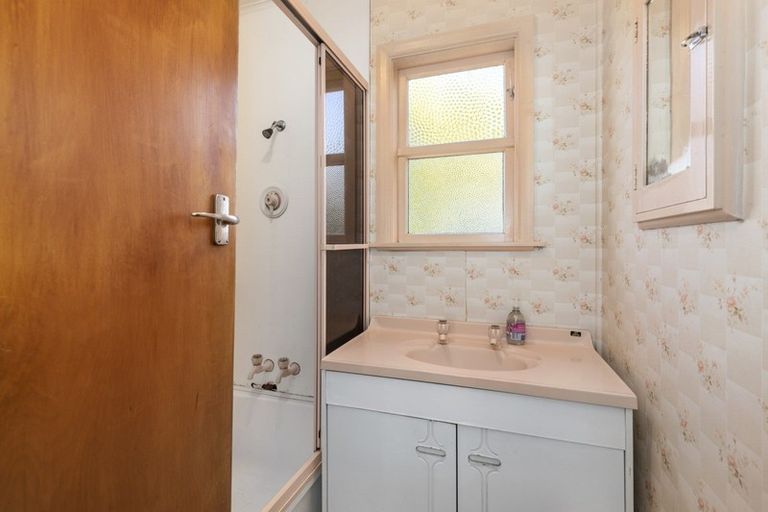 Photo of property in 55 Westminster Road, Wainuiomata, Lower Hutt, 5014