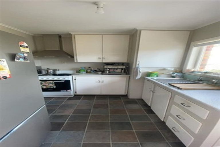 Photo of property in 2/12 Strong Street, St Johns, Auckland, 1072