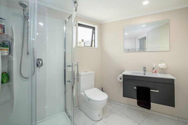 Photo of property in 30 Huxley Street, Pahiatua, 4910