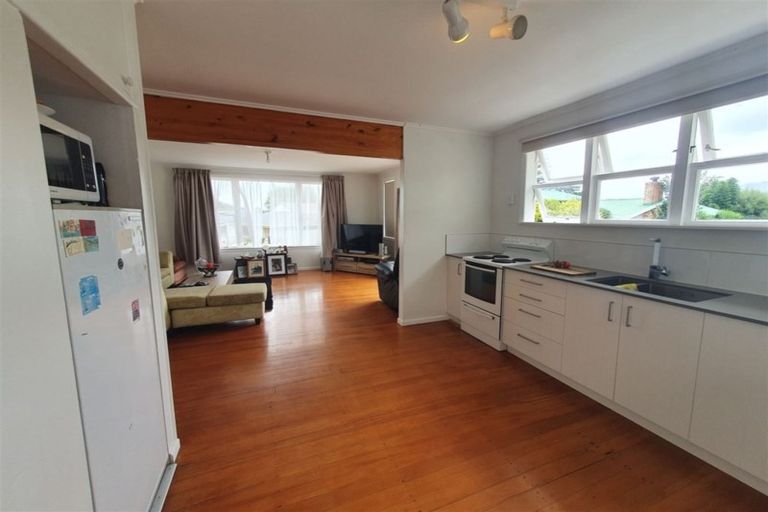 Photo of property in 335 Edward Street, Coromandel, 3506