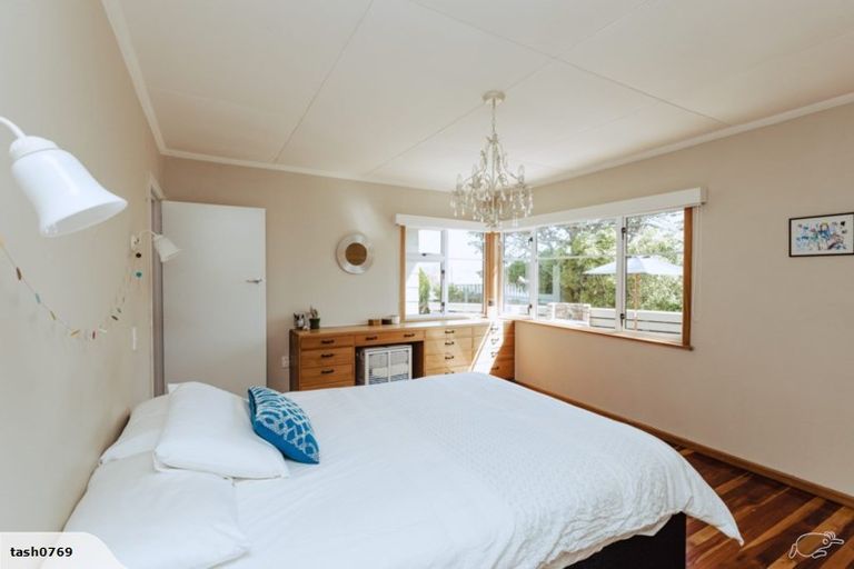 Photo of property in 84b The Esplanade, Westshore, Napier, 4110