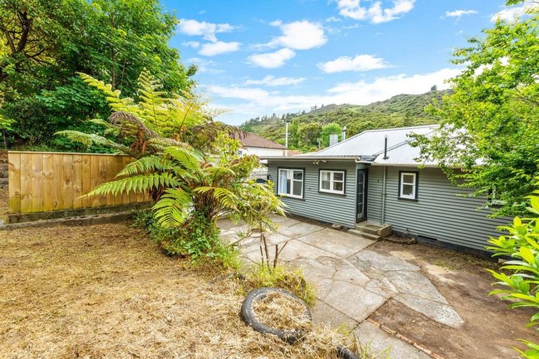 Photo of property in 47 Hair Street, Wainuiomata, Lower Hutt, 5014