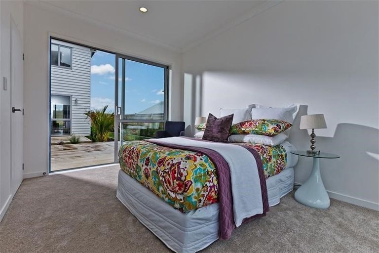 Photo of property in 44 Butler Stoney Crescent, Silverdale, 0932