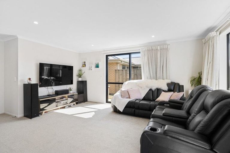 Photo of property in 43 Sholto Duncan Crescent, Halswell, Christchurch, 8025