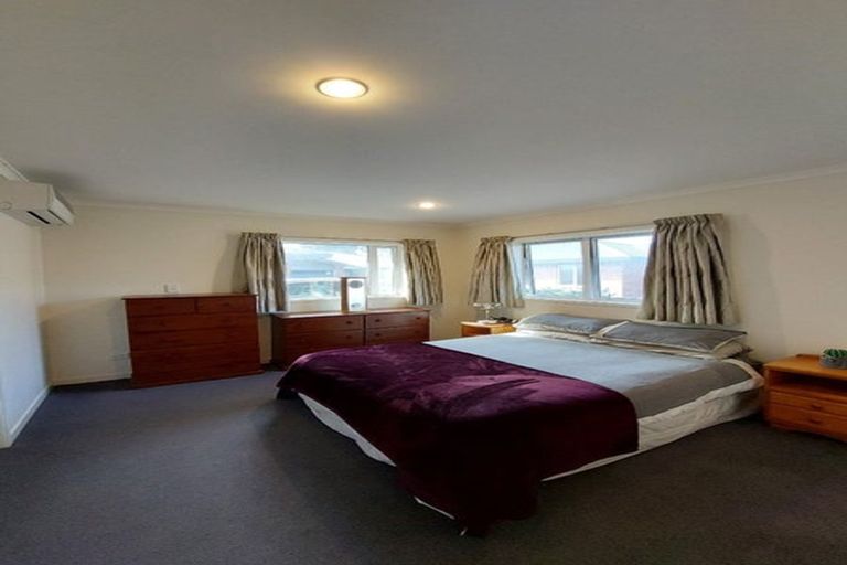 Photo of property in 33 Clemow Road, Fitzroy, New Plymouth, 4312