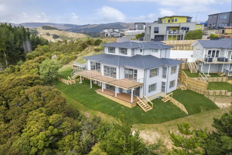 Photo of property in 143 Endeavour Drive, Whitby, Porirua, 5024