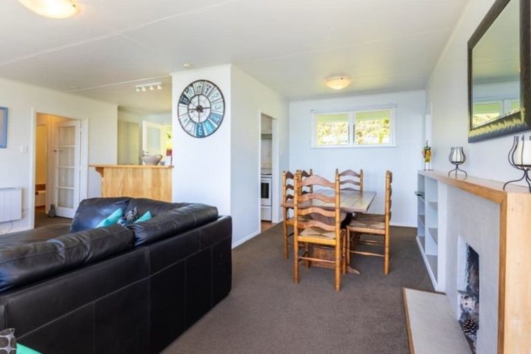 Photo of property in 3 Grenville Terrace, Moana, Nelson, 7011